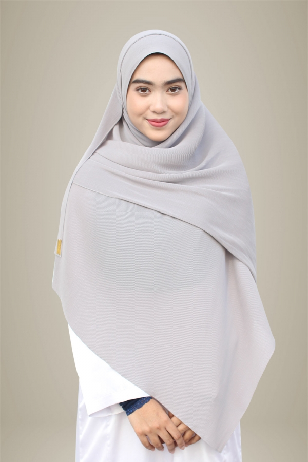 Hasna Pleated Plain - Stone Hasna Pleated Plain - Stone